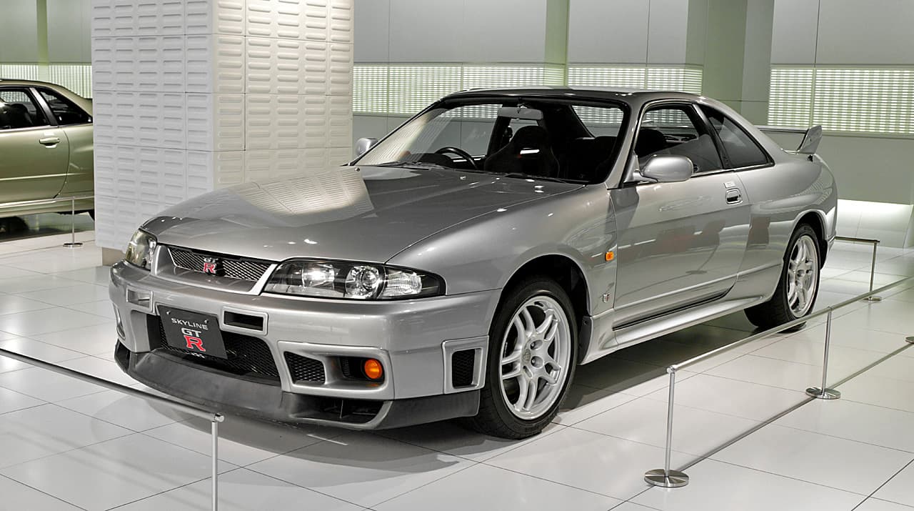 Nissan GT-R, R33 (1993–1999)