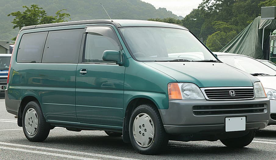 Honda StepWGN, RF (1996–2006)