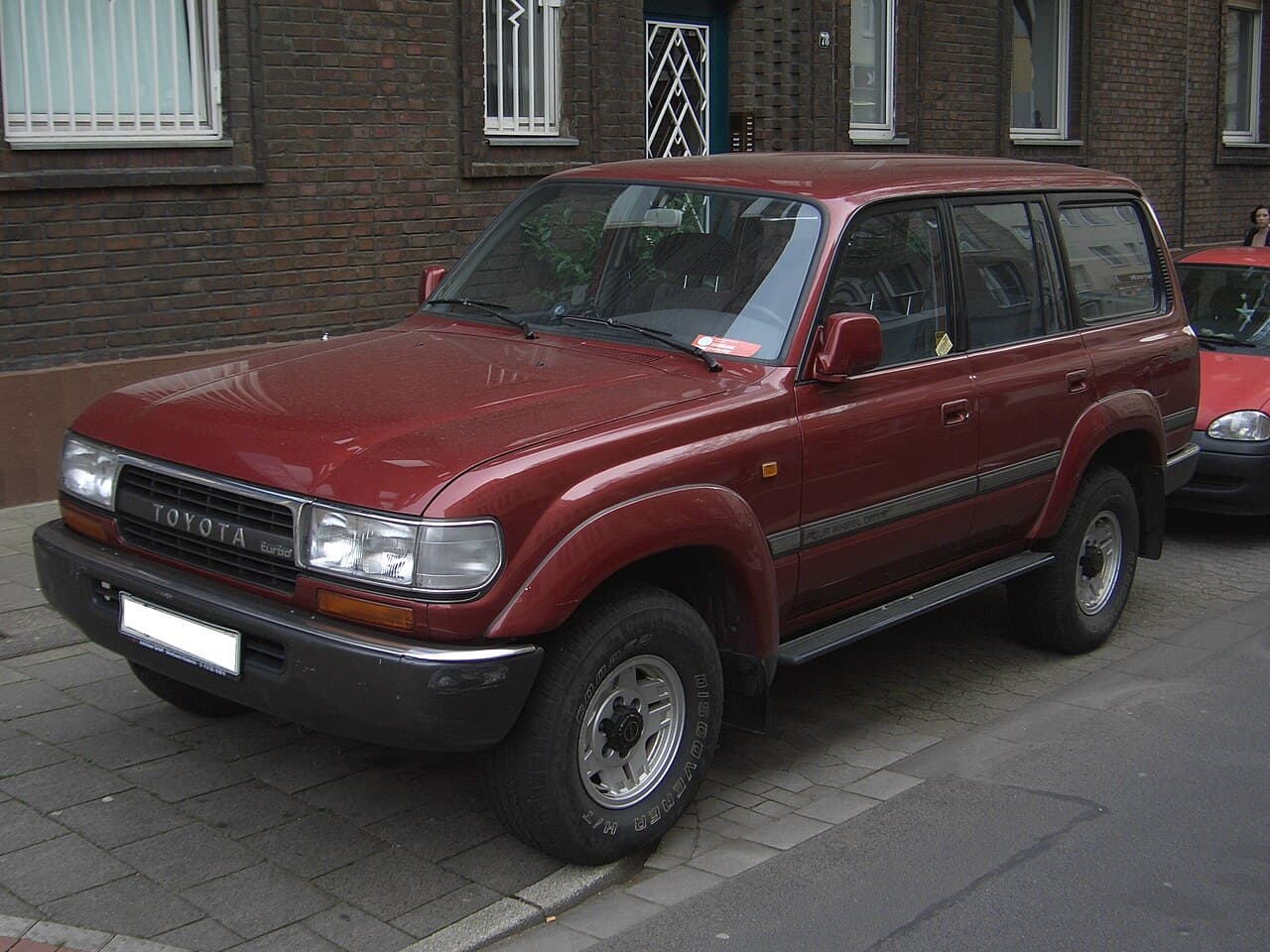 A Toyota LC80 — example photograph; the generation is not established